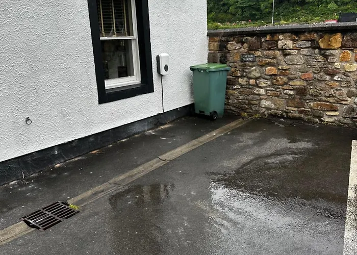 1 The Croft